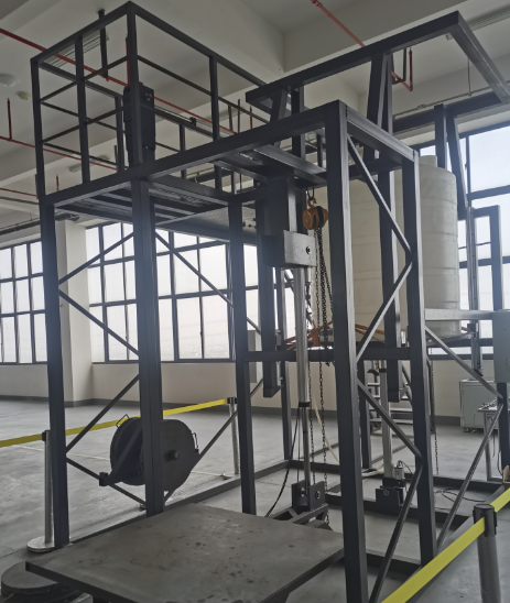 推杆试验台架